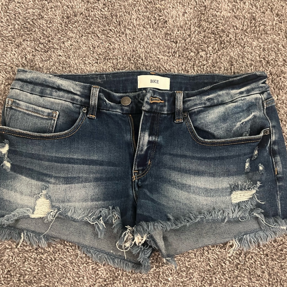 BKE Buckle brand shorts size 31